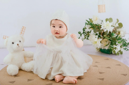 北京代生子机构包男孩满月宝宝流口水